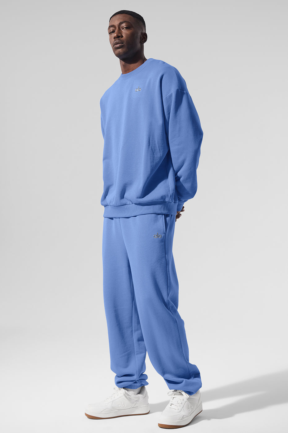 Accolade Crew Neck Pullover - Crystal Clear Blue
