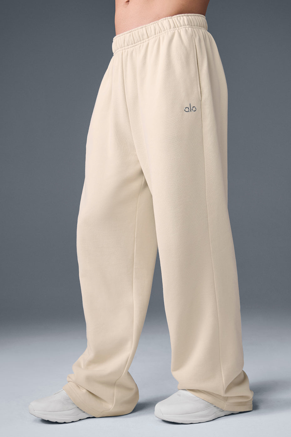 Accolade Straight Leg Sweatpant - Oat Milk