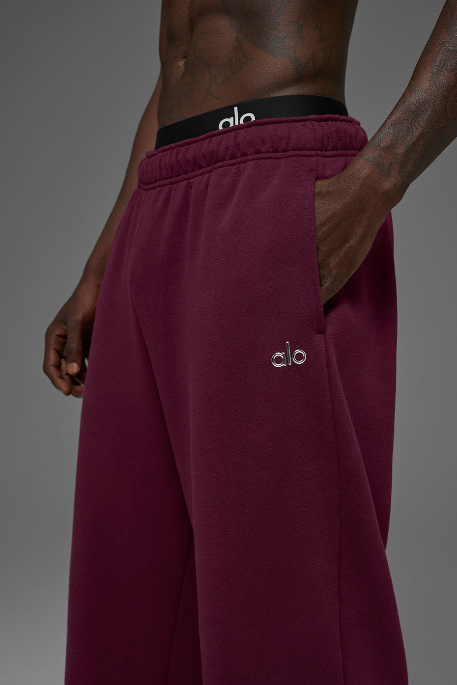 Accolade Straight Leg Sweatpant - Burgundy